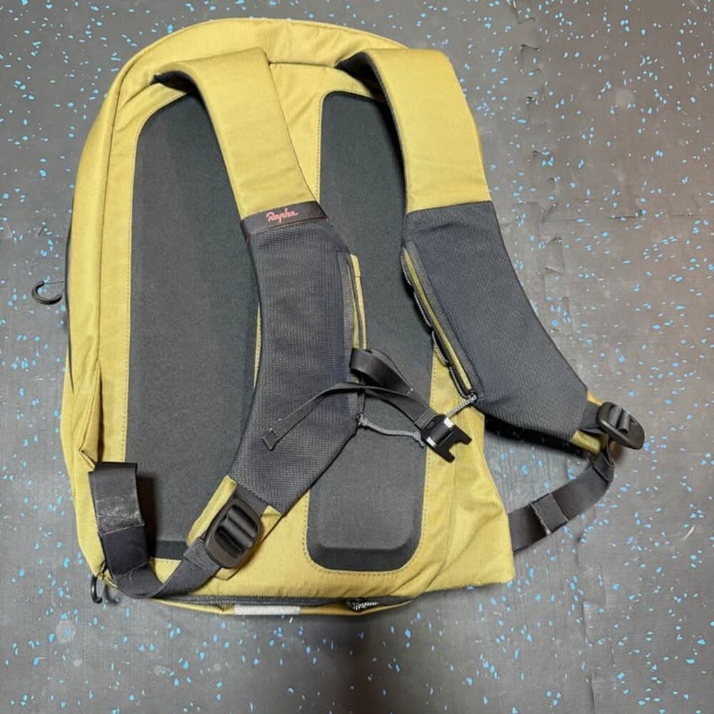 Rapha Commuter Backpack - image 5